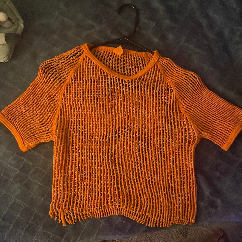Knitted crop